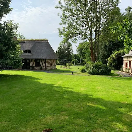 Le Pot D'etain Fort-Moville