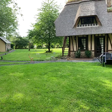 Le Pot D'etain Fort-Moville