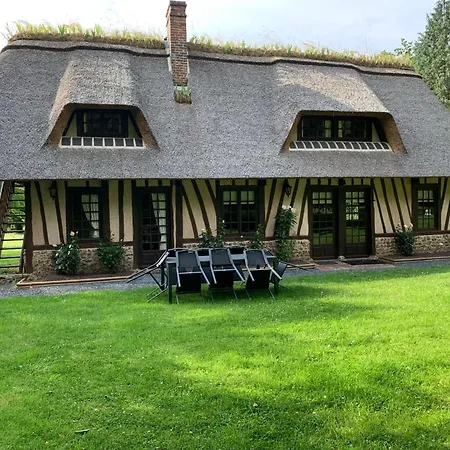 Le Pot D'etain Fort-Moville