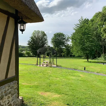 Le Pot D'etain Fort-Moville