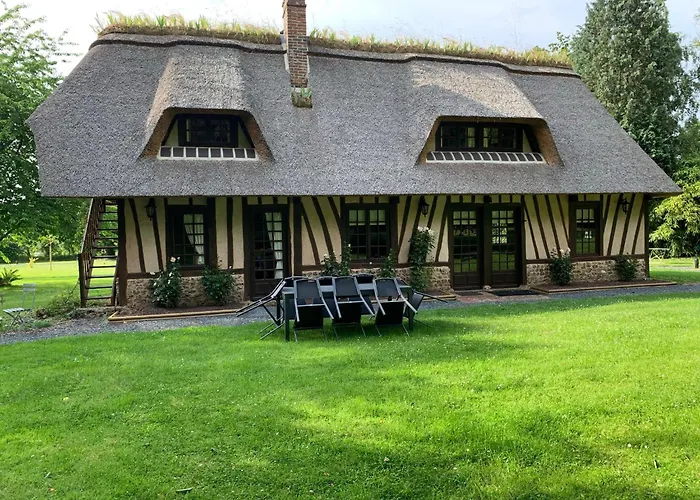 Le Pot D'etain Fort-Moville